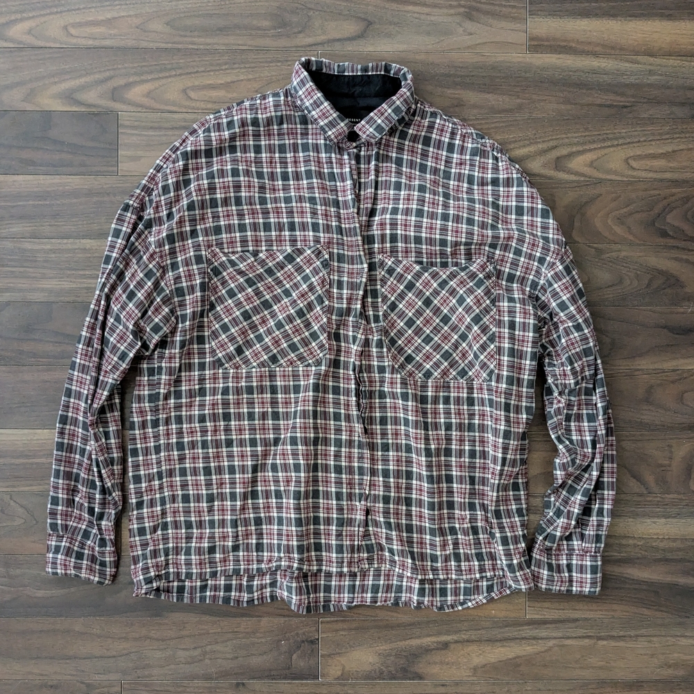 Represent British-made Casual Men's Checkered Button-Down Shirt